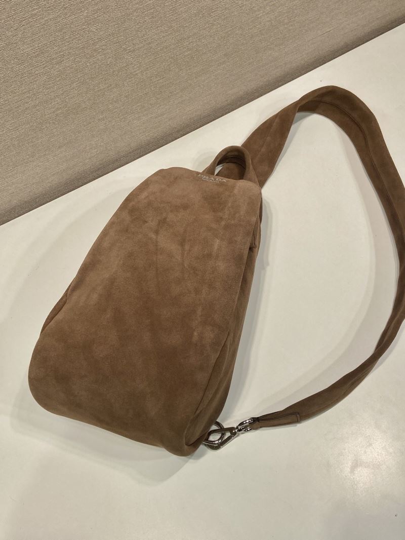 Pra*a waist chest packs